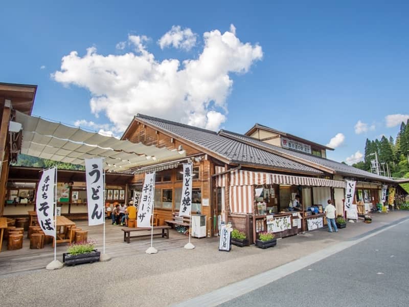 道の駅どんぐりの里いなぶ