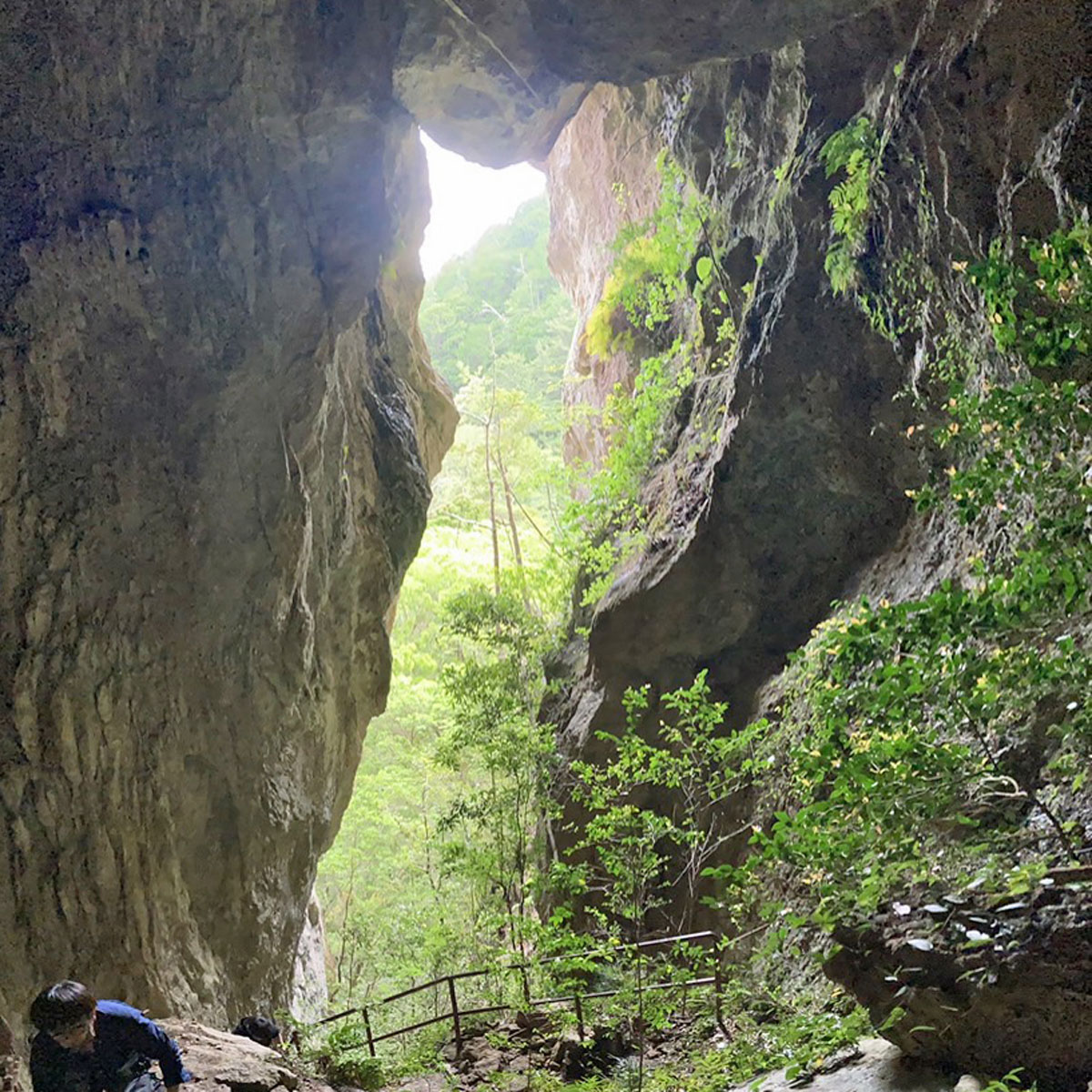 乳岩峡の通天洞