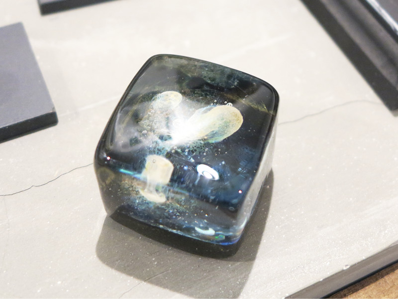 art-main-calmglass12