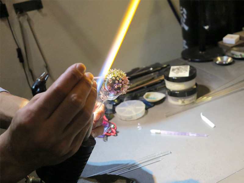 art-main-calmglass15