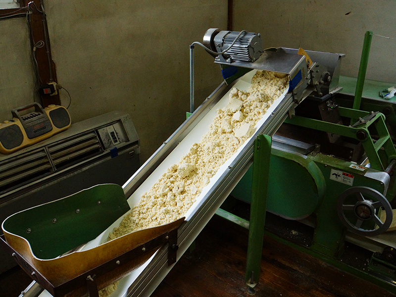 ソフトめん製造工程_練り混ぜ2