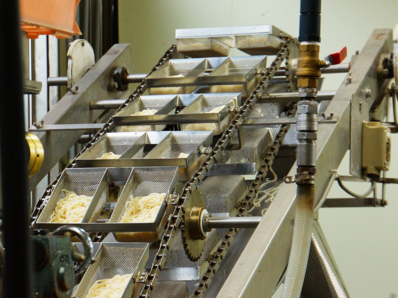 ソフトめん製造工程_小分け