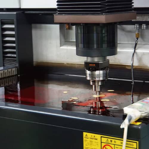 情熱を精度に変えて。冷間鍛造部品の金型製作を手がける佐藤精工