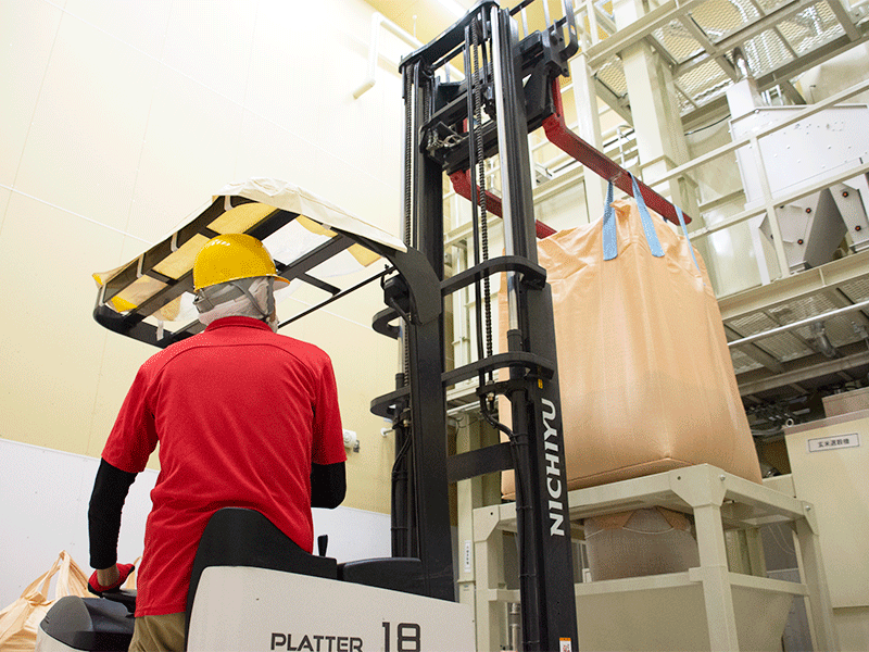 株式会社カスヤ_作業風景