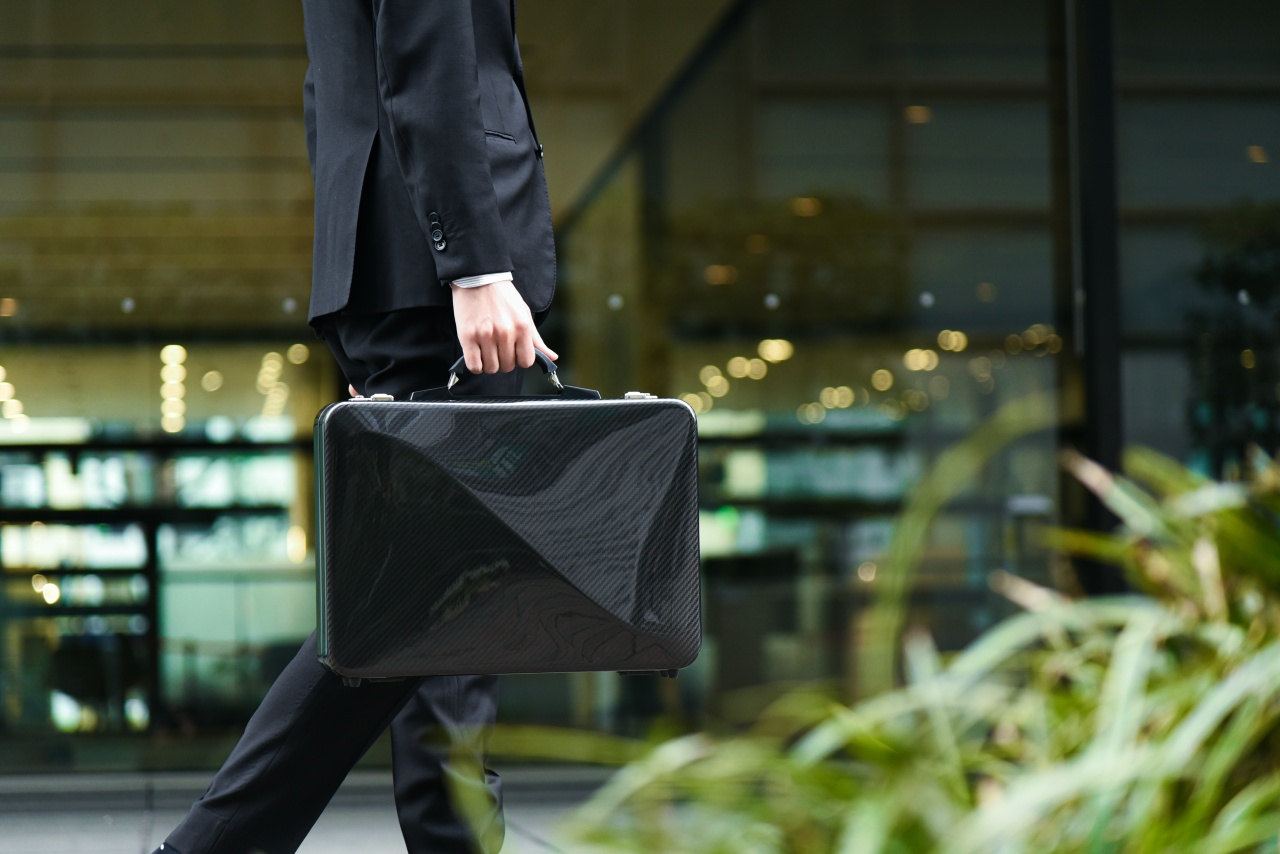 カーボン素材のアタッシュケース
