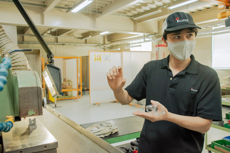 桑原さん作業風景