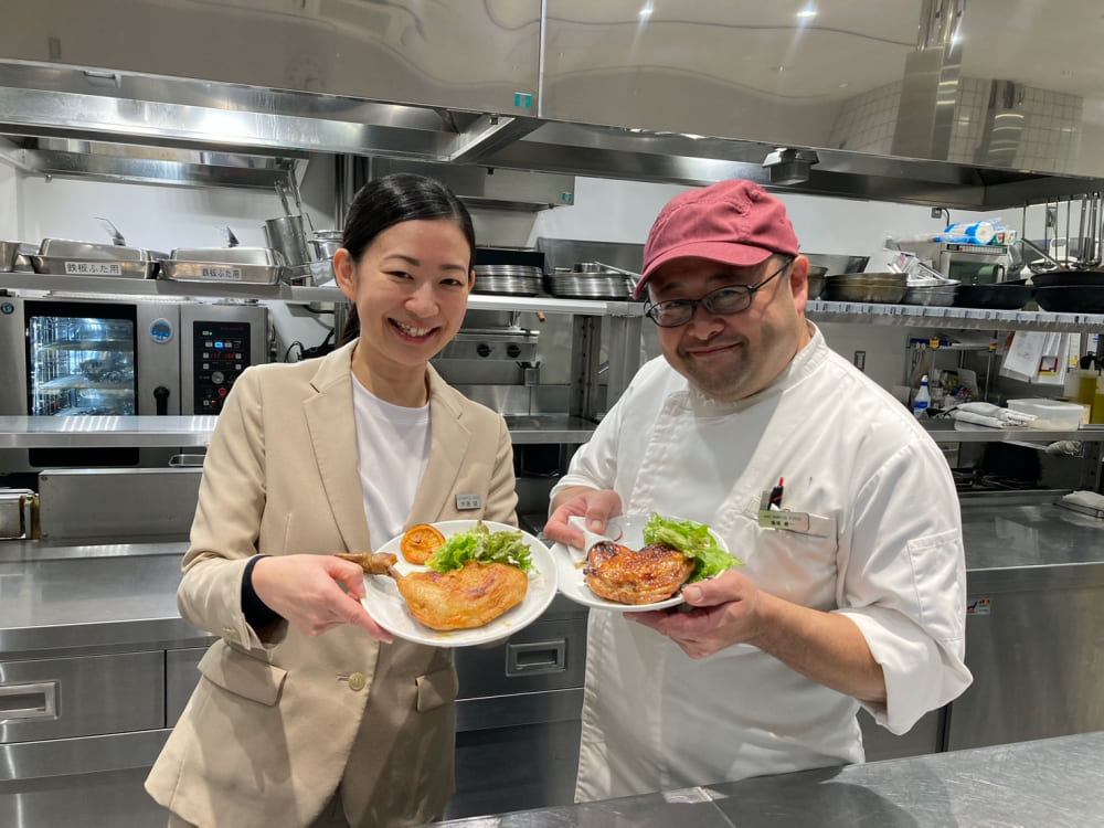 emCAMPUS FOODのクリスマスチキン