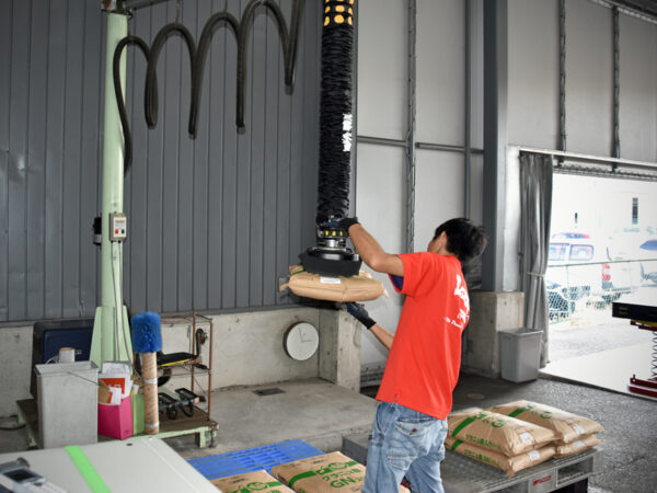 ロジスティクス課